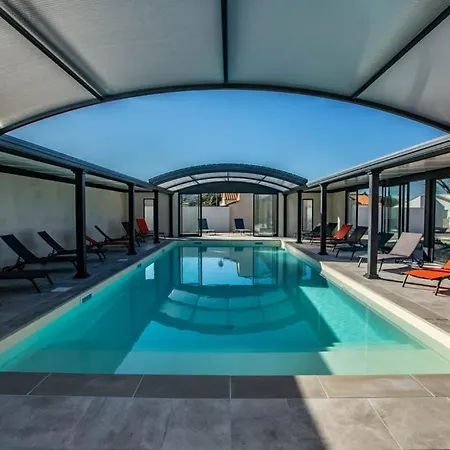 Le Pacha Maison Avec Piscine/parking/wifi/plages 5kms Feriehus *