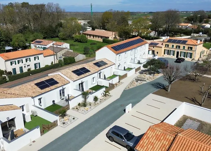 Le Pacha Maison Avec Piscine/parking/wifi/plages 5kms *